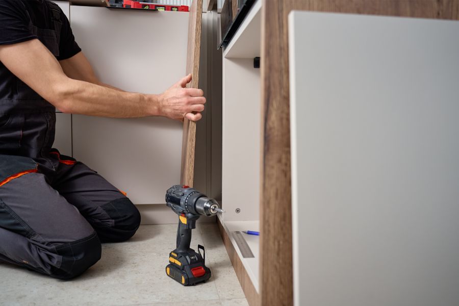 Installing new kitchen cabinet doors